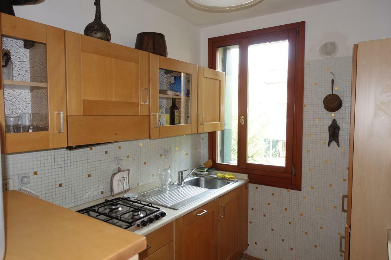 Ca' Della Carita' Appartement Venetië Buitenkant foto